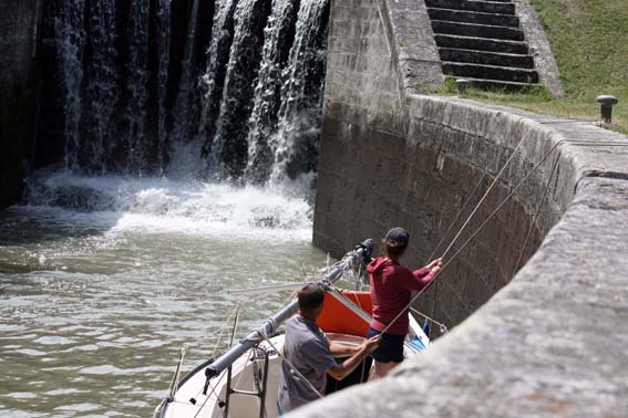 Ecluse montante - Ovale donc canal du midi